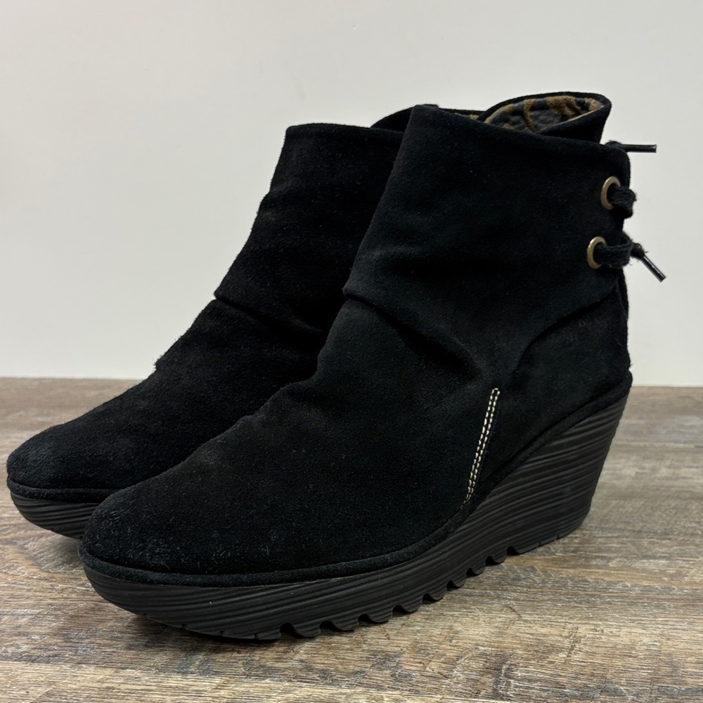 Fly London YAMA Black Suede Ankle Boots EU 41 US10-10.5